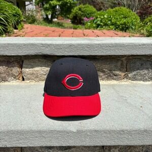 Vintage 90's Cincinnati Reds MLB Baseball Cap New Era Authentic Size 7